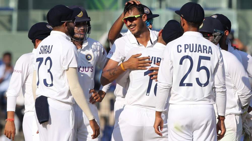 387/4 vs England, Chennai, 2008