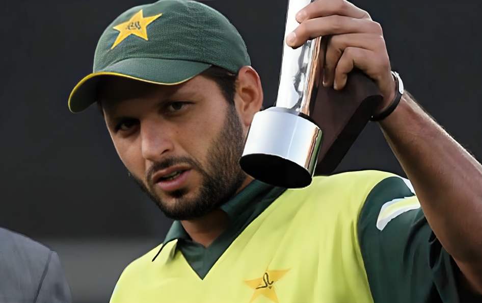 "One rotten apple ruins the whole bunch" — Shahid Afridi’s powerful remark after India withdraws from the Pakistan match in WCL 2025.