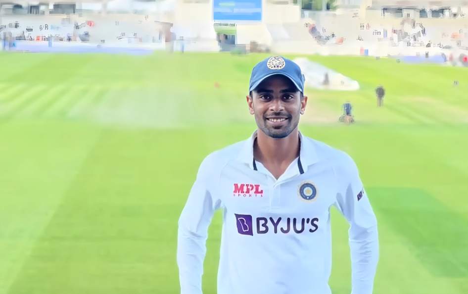 Sourav Ganguly believes Abhimanyu Easwaran should target the No. 3 batting position, saying age is definitely on the Bengal batter’s side.