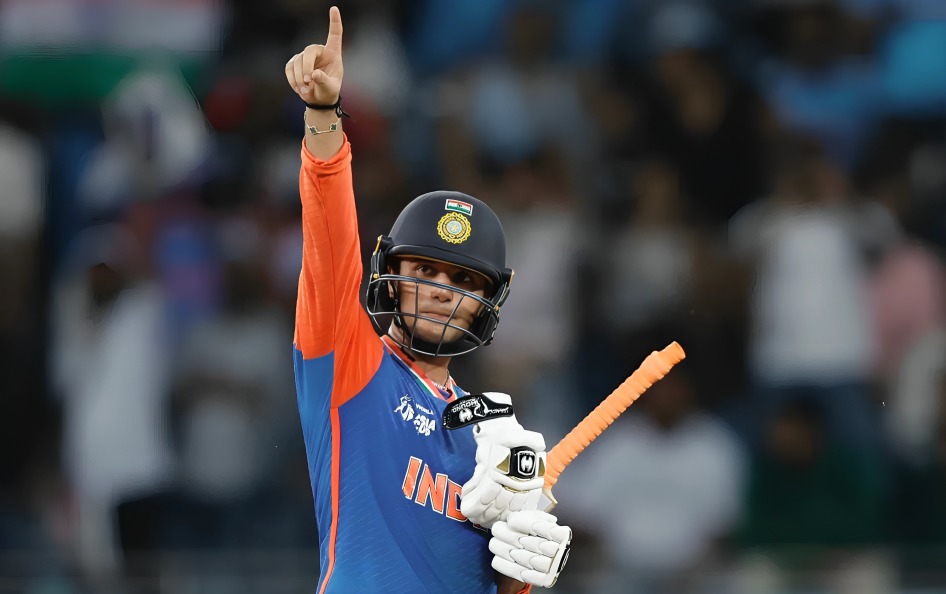 Asia Cup 2025: Virender Sehwag Gives Abhishek Sharma Valuable Advice – “Whenever You Reach 70…”